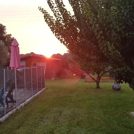 Feriehus Orasi Casa Fiurita *